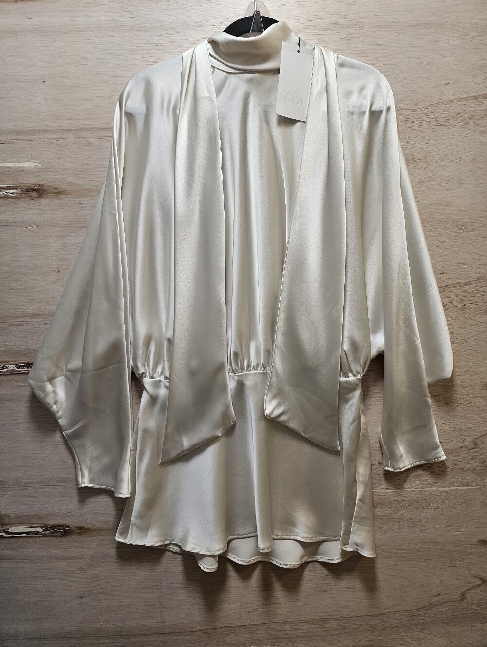 NWT Zara Satin Mini Dress with Tie Neck Cream Ivory Size M Long Sleeve